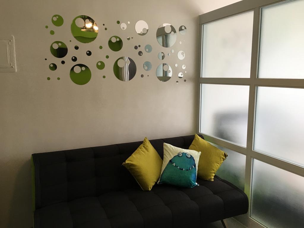 טגאיטאי Mary'S Crib Cityland Prime Tagaytay With Free Wifi & Swimming מראה חיצוני תמונה